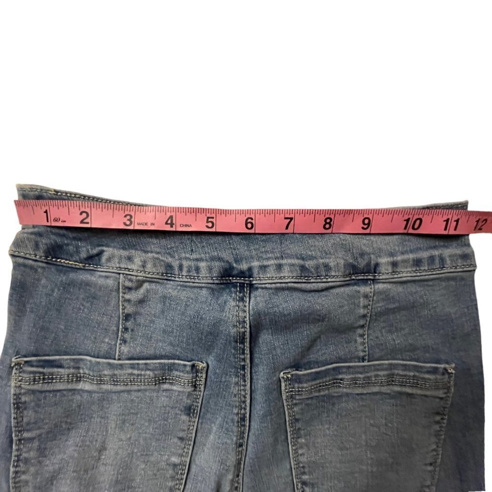 Jealous Tomato Flare Jeans from Von Maur, Size Small - Picture 12 of 13